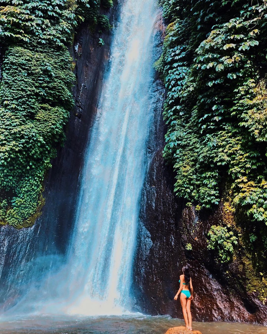 Водопад Мундук Бали